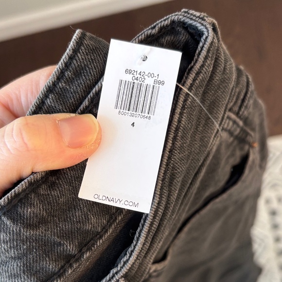Old Navy Washed Black High Rise Curvy Vintage Slim  Jean Size 4 NWT - Picture 2 of 7